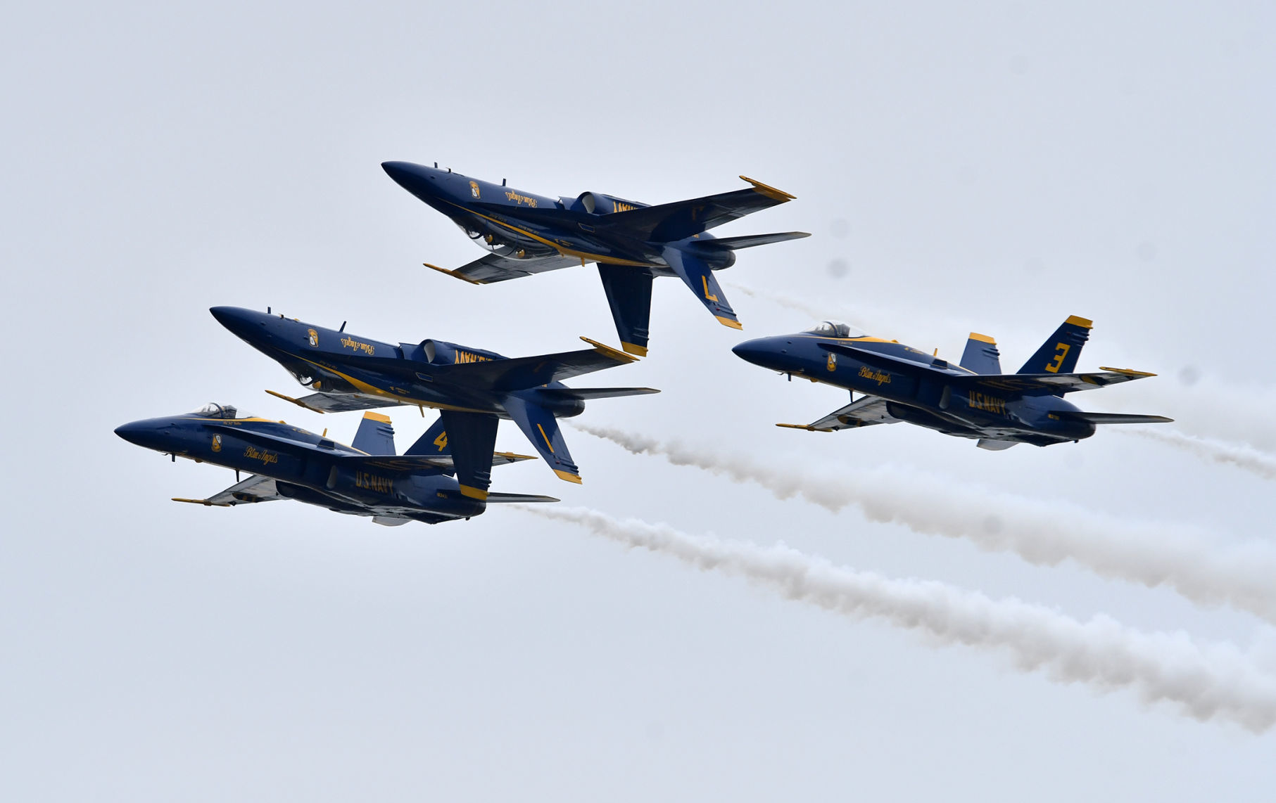 Practice day for the Quad City Air Show